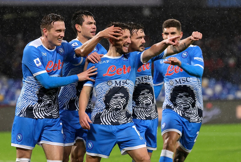 Câu lạc bộ Napoli là đội bóng nổi tiếng tại Ý với bề dày lịch sử và phát triển lâu đời Câu lạc bộ Napoli là đội bóng nổi tiếng tại Ý với bề dày lịch sử và phát triển lâu đời
