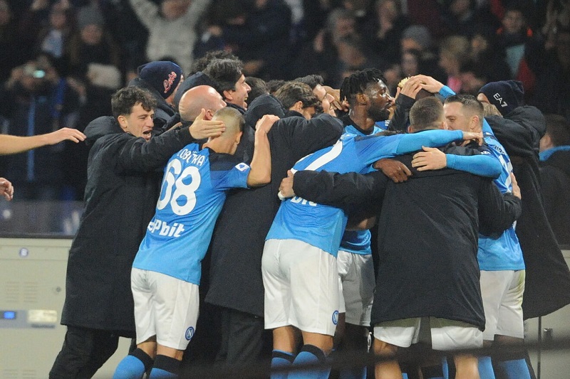 Napoli FC lấy lại vi thế của mình trong những mùa giải 2004 – đến nay Napoli FC lấy lại vi thế của mình trong những mùa giải 2004 – đến nay