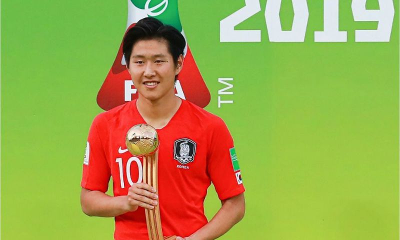 Lee Kang-In là cầu thủ Hàn Quốc nổi tiếng đầy triển vọng Lee Kang-In là cầu thủ Hàn Quốc nổi tiếng đầy triển vọng