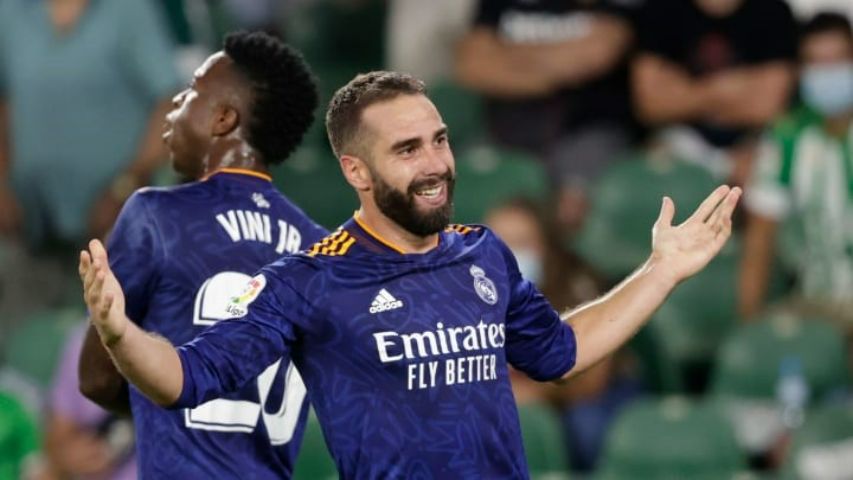 Daniel Carvajal hậu vệ cánh phải lừng danh. Daniel Carvajal hậu vệ cánh phải lừng danh.