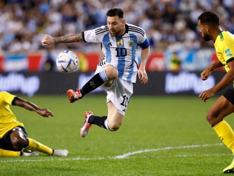 Messi sở hữu lối đá linh hoạt, nhanh nhẹn, xử lý bóng khéo léo, đỉnh cao Messi sở hữu lối đá linh hoạt, nhanh nhẹn, xử lý bóng khéo léo, đỉnh cao