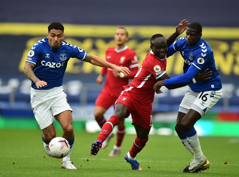 Các trận Derby thường phô diễn tinh thần chiến đấu cao của các cầu thủ trên sân Các trận Derby thường phô diễn tinh thần chiến đấu cao của các cầu thủ trên sân